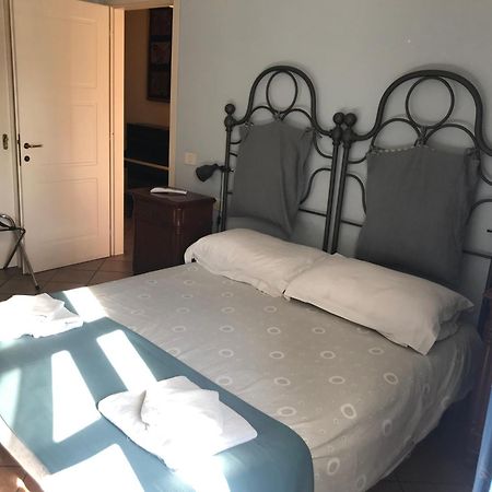Numero 3 Hotel Cagliari Ngoại thất bức ảnh