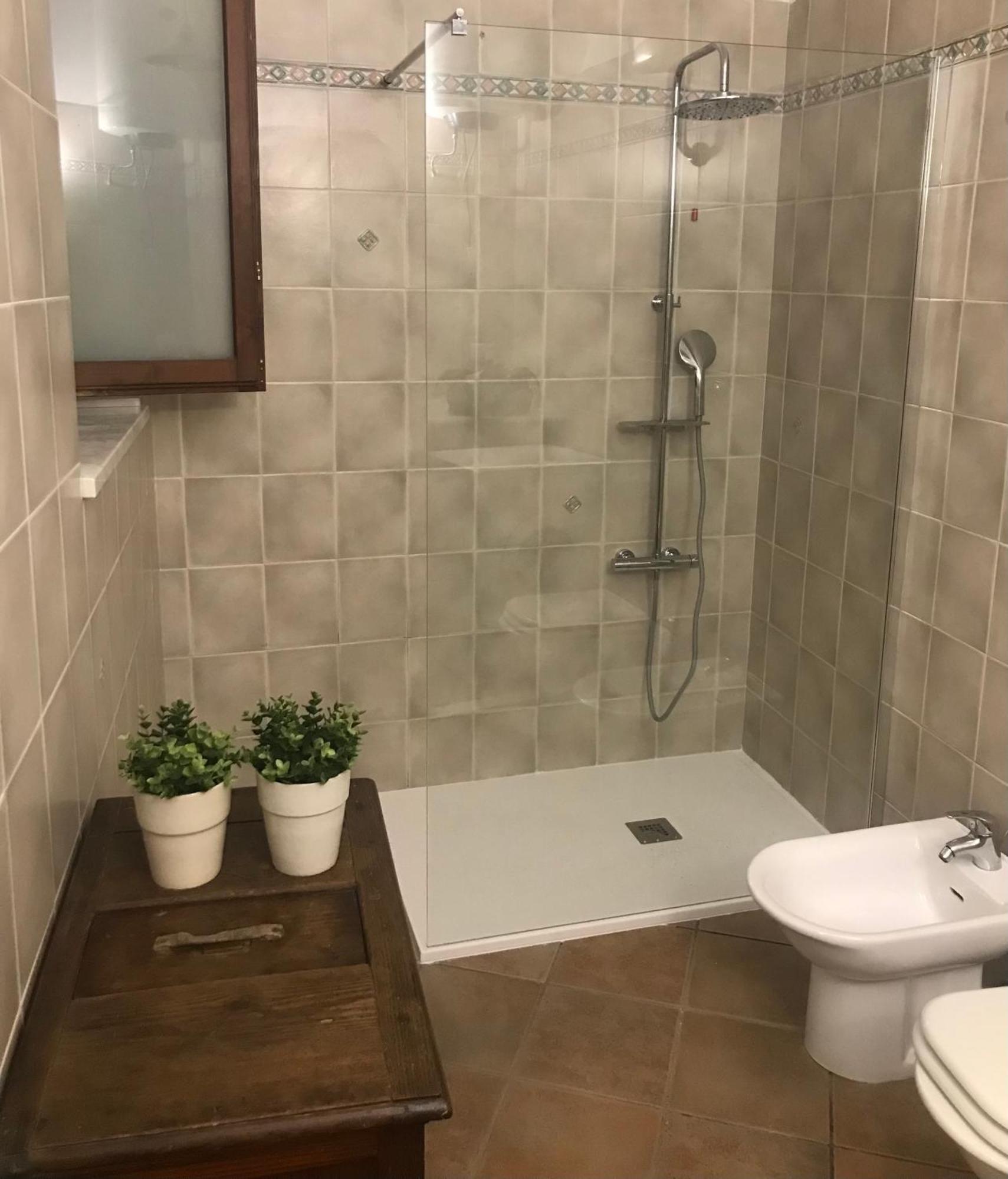 Numero 3 Hotel Cagliari Ngoại thất bức ảnh